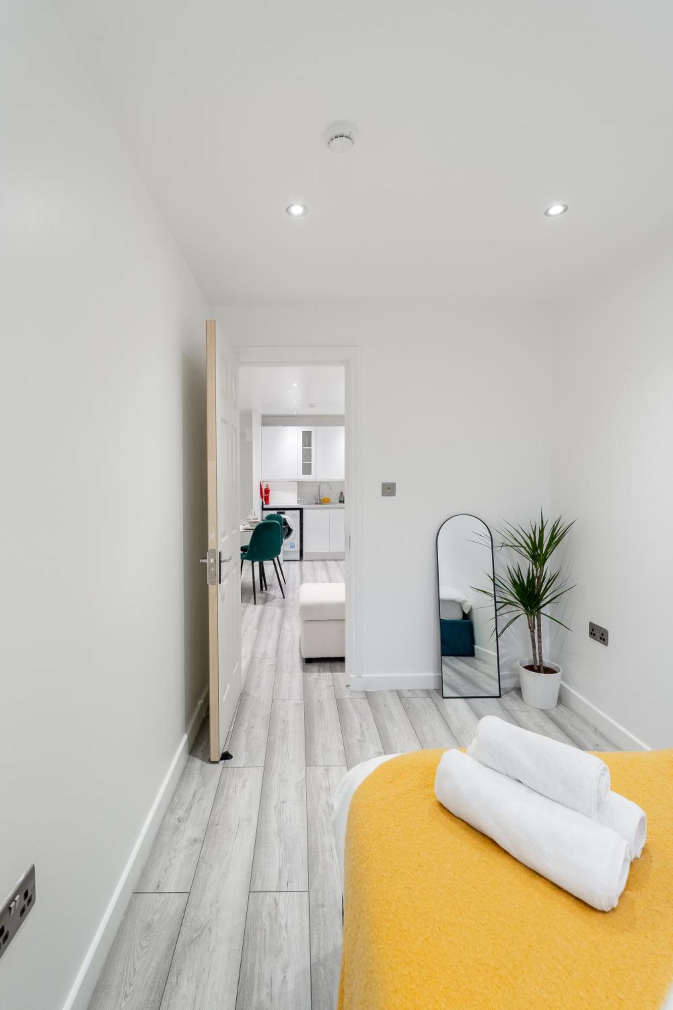 Beautiful Flat Near Central London - Entire Flat - Equipped Kitchen - Private Bathroom Eksteriør bilde