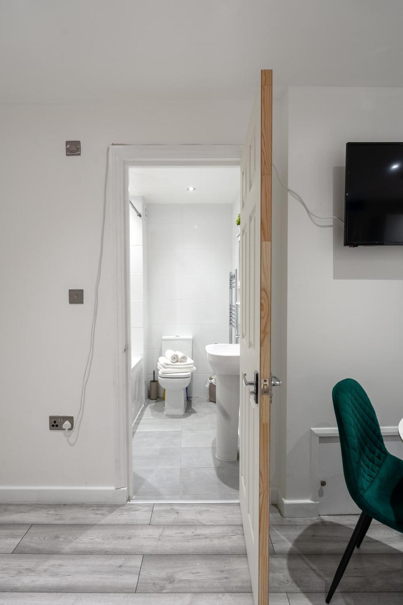 Beautiful Flat Near Central London - Entire Flat - Equipped Kitchen - Private Bathroom Eksteriør bilde