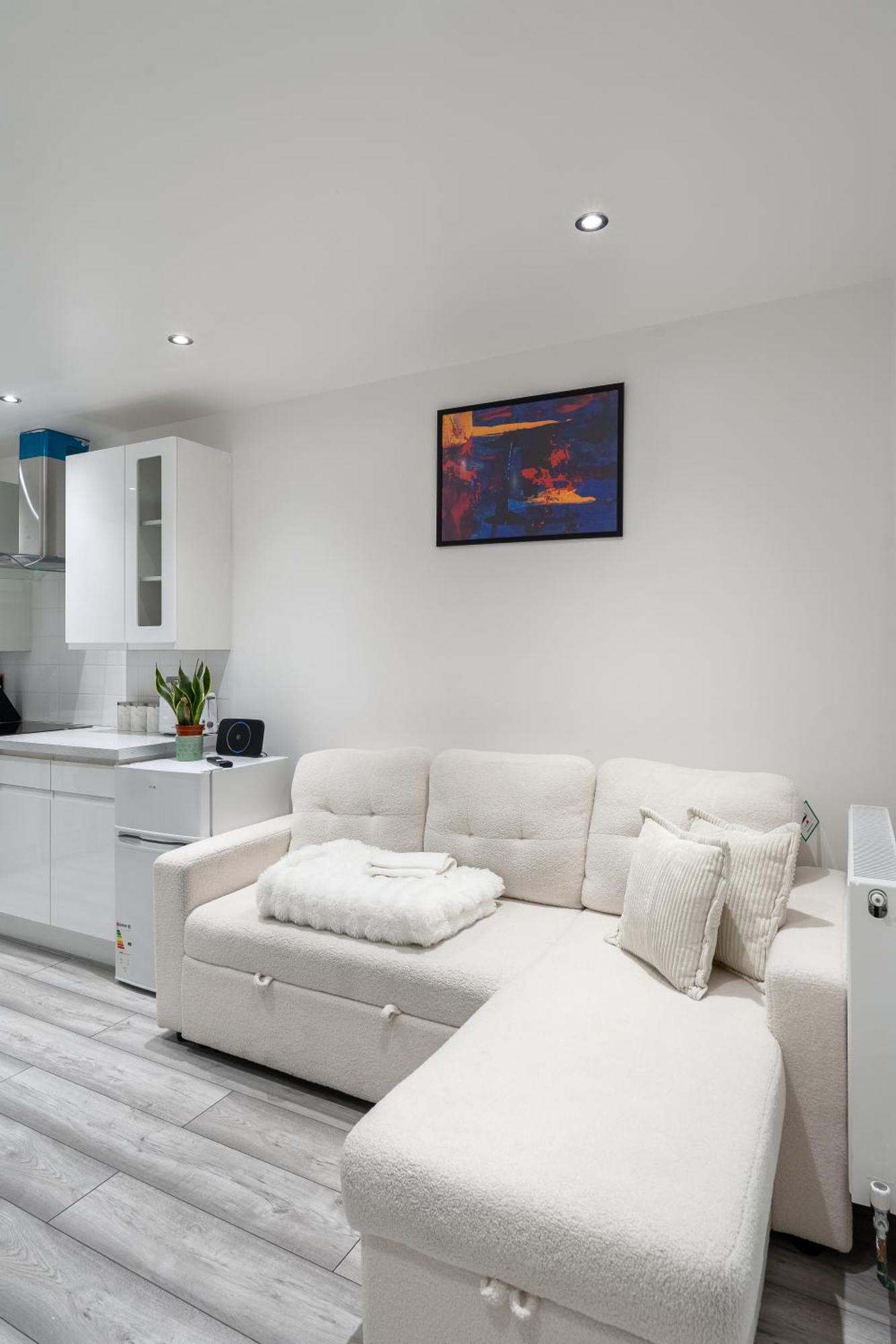 Beautiful Flat Near Central London - Entire Flat - Equipped Kitchen - Private Bathroom Eksteriør bilde