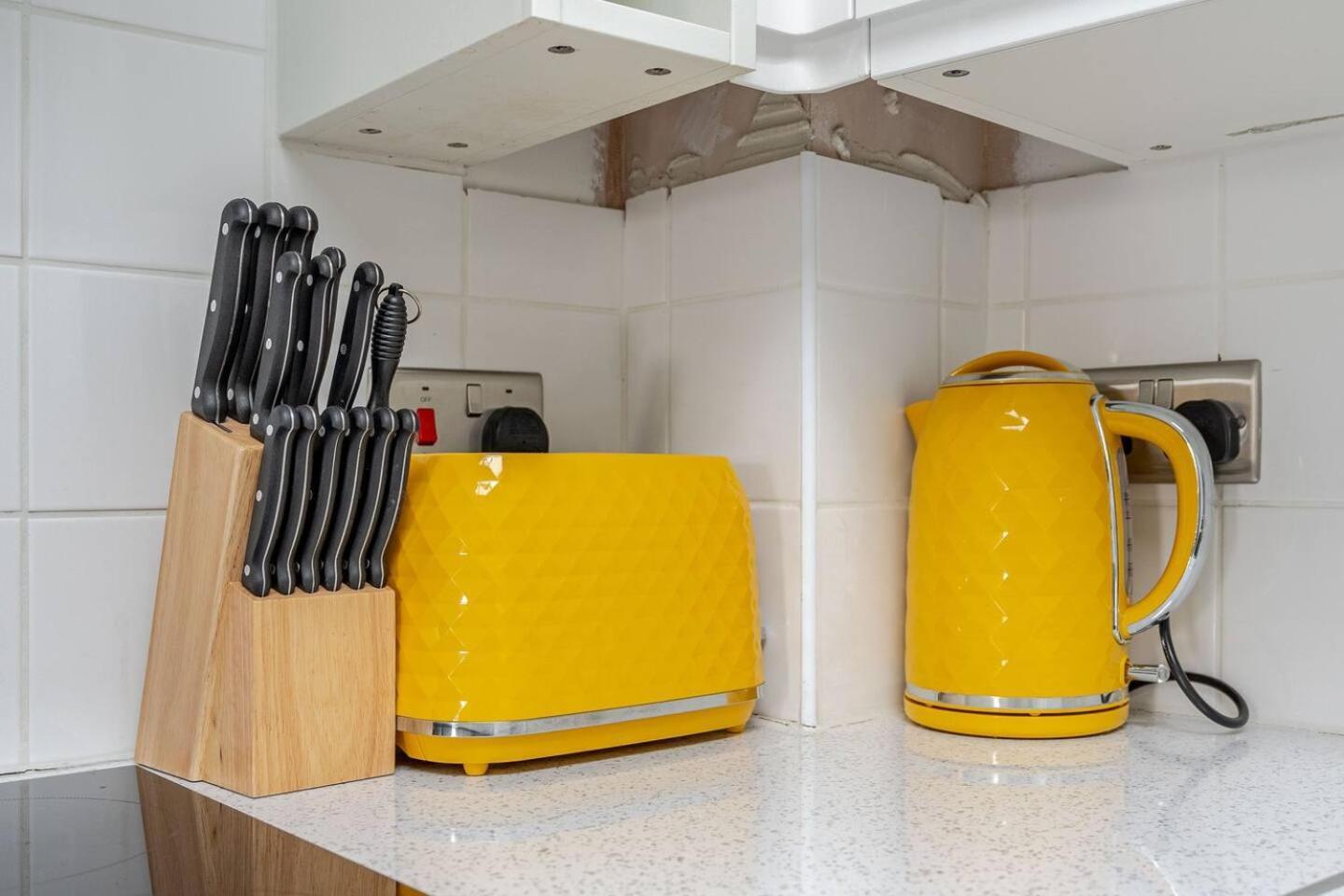 Beautiful Flat Near Central London - Entire Flat - Equipped Kitchen - Private Bathroom Eksteriør bilde