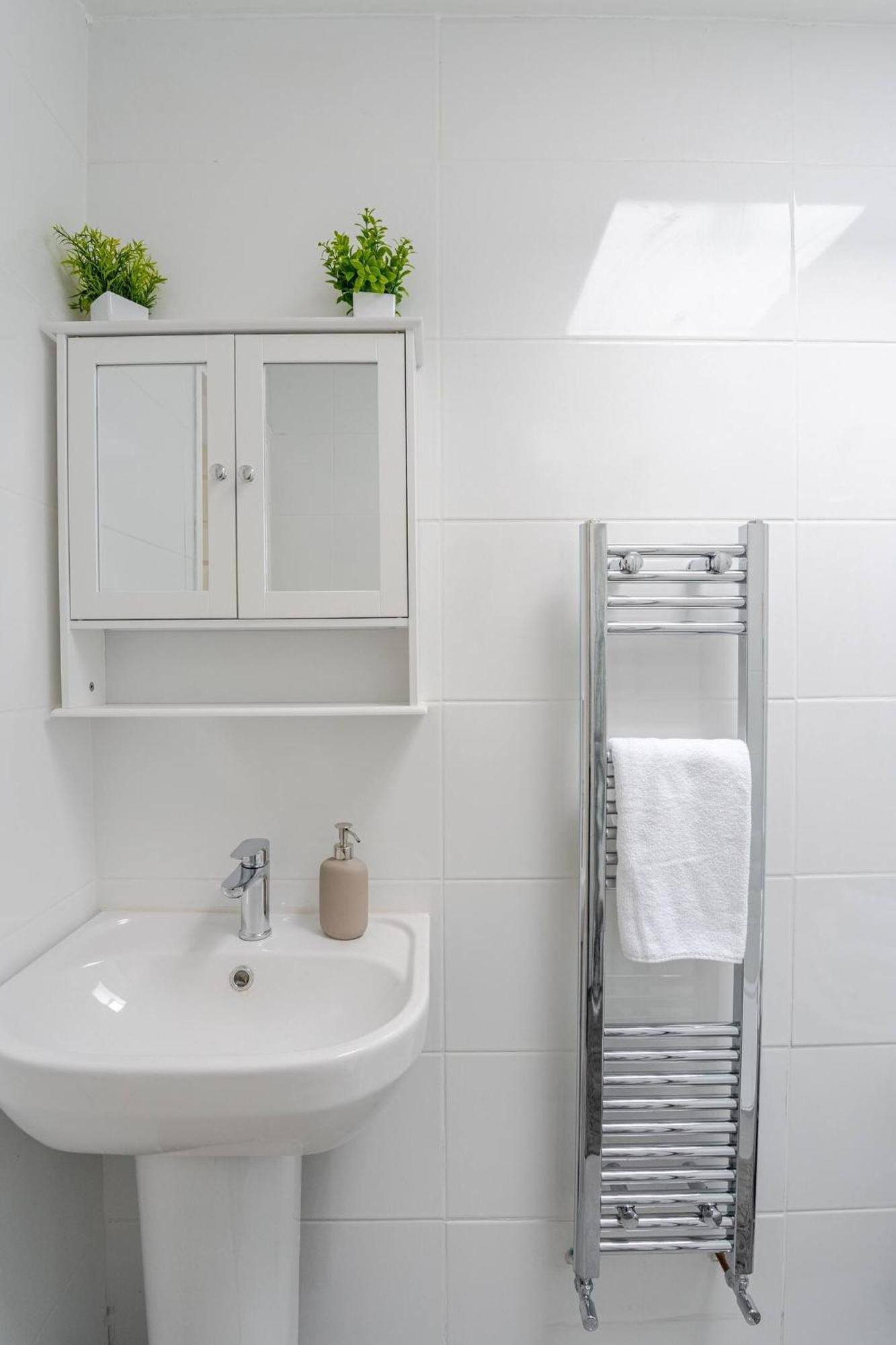 Beautiful Flat Near Central London - Entire Flat - Equipped Kitchen - Private Bathroom Eksteriør bilde